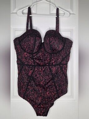 Torrid Slim Fix Leopard Underwire One Piece Swimsuit Size 3x Like New